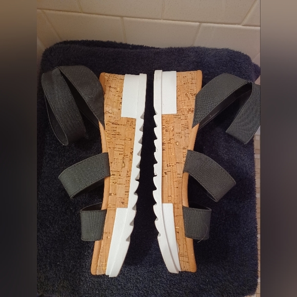 Wedge Heel Sandals - Picture 3 of 5